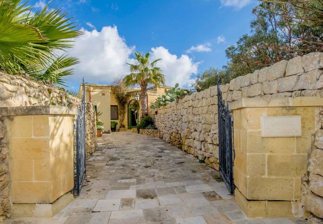 entrance to malta holiday villa