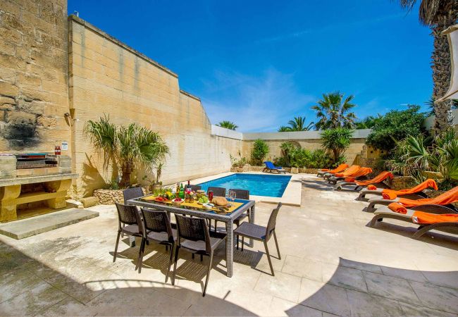Country house in L-Gharb - Ponderosa Holiday Home Country house in L-Gharb - Ponderosa Holiday Home