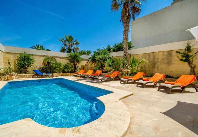 Country house in L-Gharb - Ponderosa Holiday Home Country house in L-Gharb - Ponderosa Holiday Home