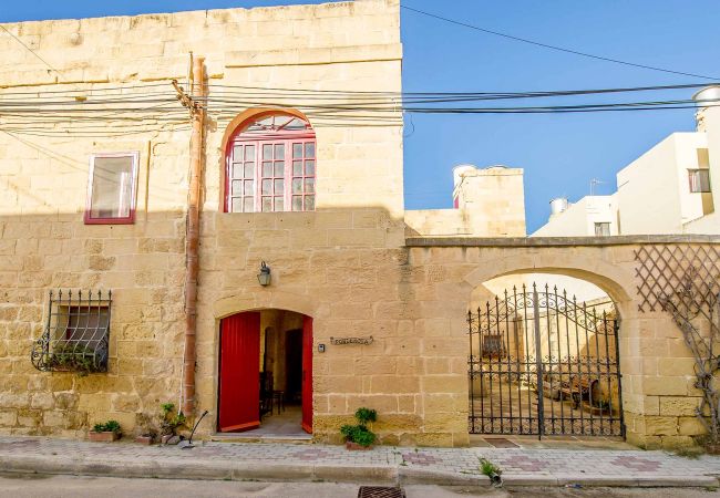 Country house in L-Gharb - Ponderosa Holiday Home Country house in L-Gharb - Ponderosa Holiday Home