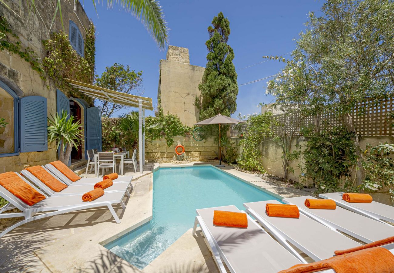 Country house in L-Għasri - Oleandra Holiday Home