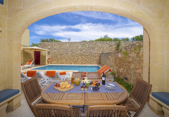 In-Nadur - Country house