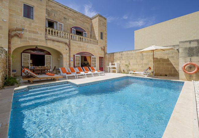 Country house in In-Nadur - Narcisa Holiday Home