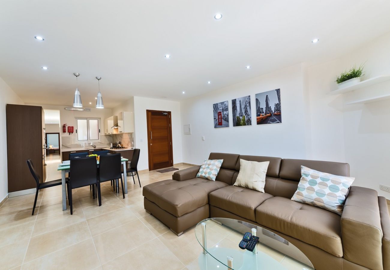 Apartment in Marsalforn - The Hillock North E4