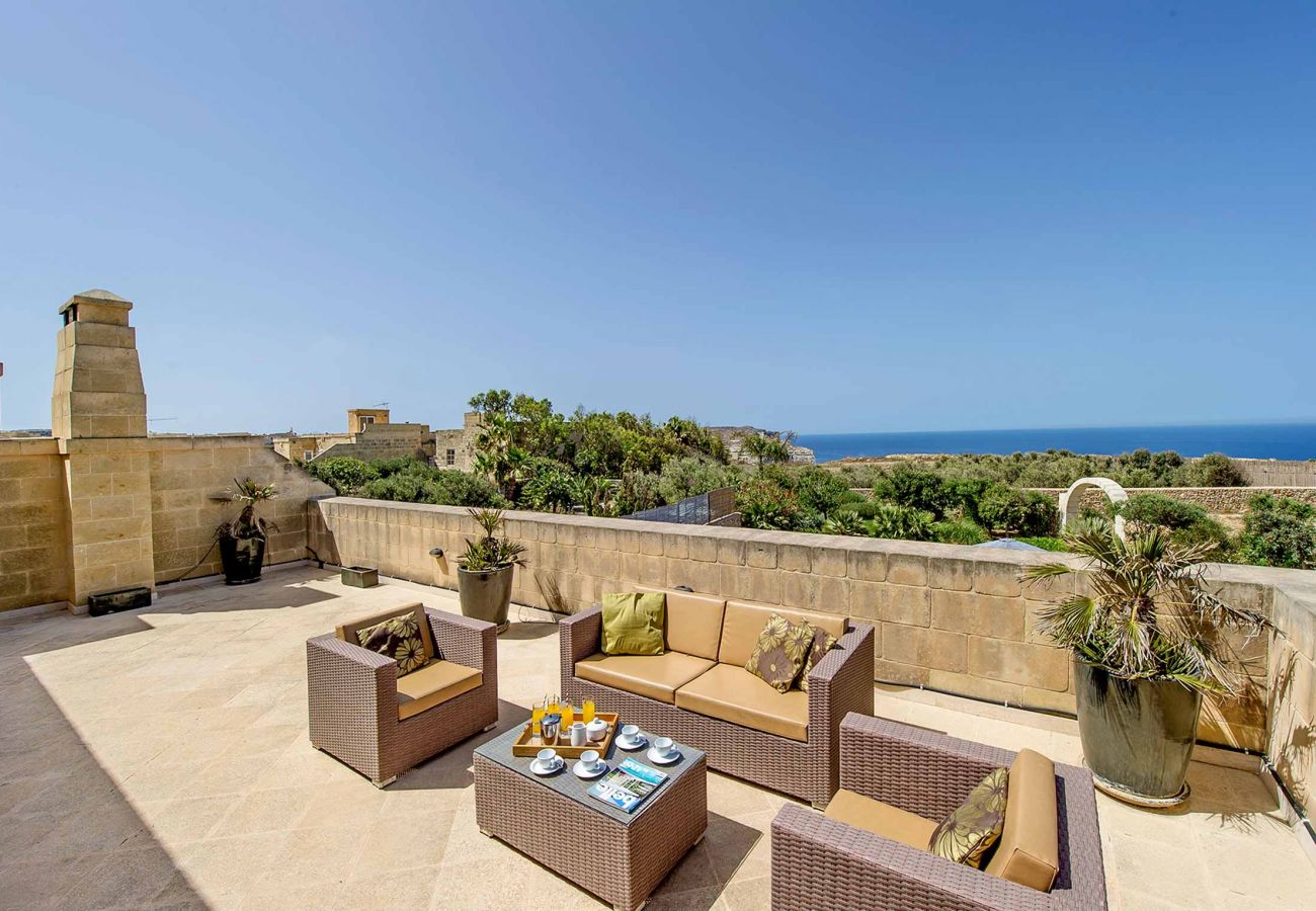villa in gozo with views