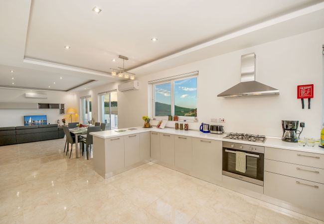 Apartment in Marsalforn - The Hillock Penthouse B17 Apartment in Marsalforn - The Hillock Penthouse B17