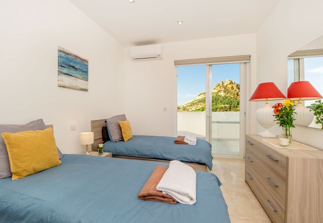 Apartment in Marsalforn - The Hillock Penthouse B17 Apartment in Marsalforn - The Hillock Penthouse B17