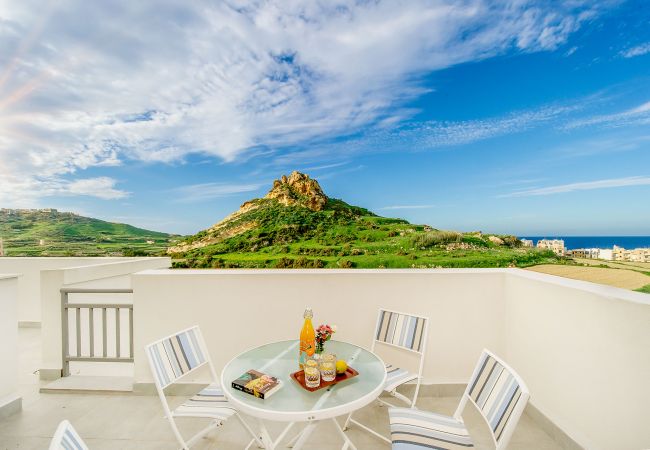 Apartment in Marsalforn - The Hillock Penthouse B17 Apartment in Marsalforn - The Hillock Penthouse B17