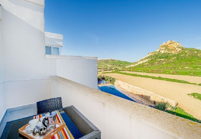 Apartment in Marsalforn - The Hillock Penthouse North C11 Apartment in Marsalforn - The Hillock Penthouse North C11