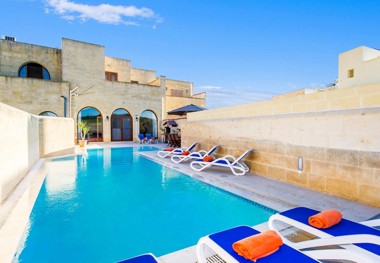 malta villa with pool