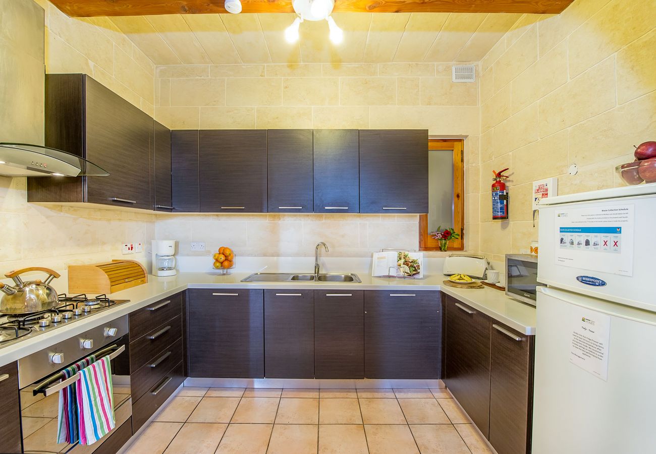 Country house in Ix-Xagħra - The Blue House Holiday Home