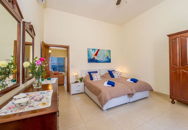 Country house in Ghajnsielem - The Harbour Holiday Home Country house in Ghajnsielem - The Harbour Holiday Home
