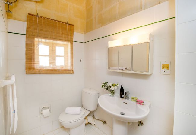 Country house in L-Gharb - Dar Guz Holiday Home Country house in L-Gharb - Dar Guz Holiday Home