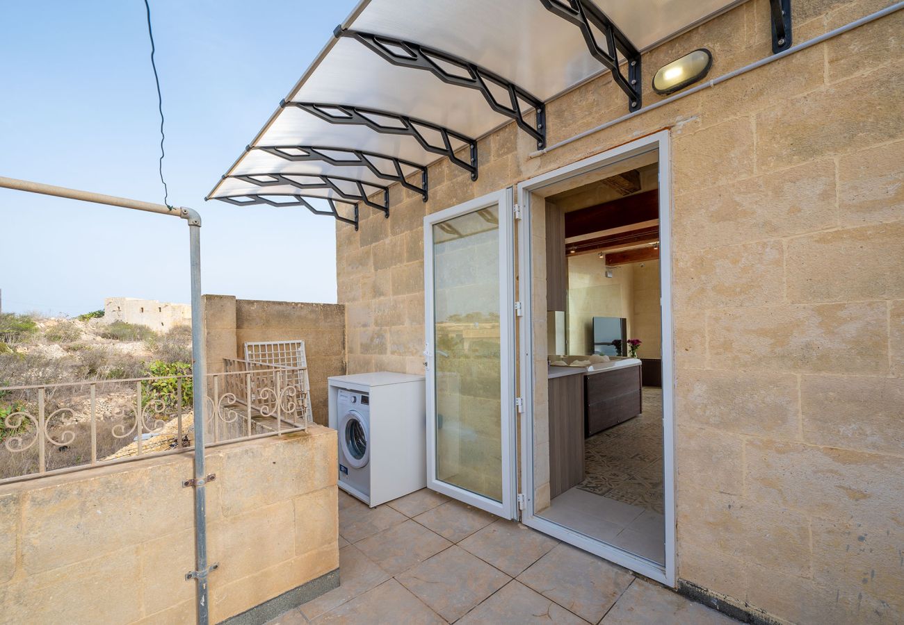 Country house in Qala - Veduta Holiday Home Qala