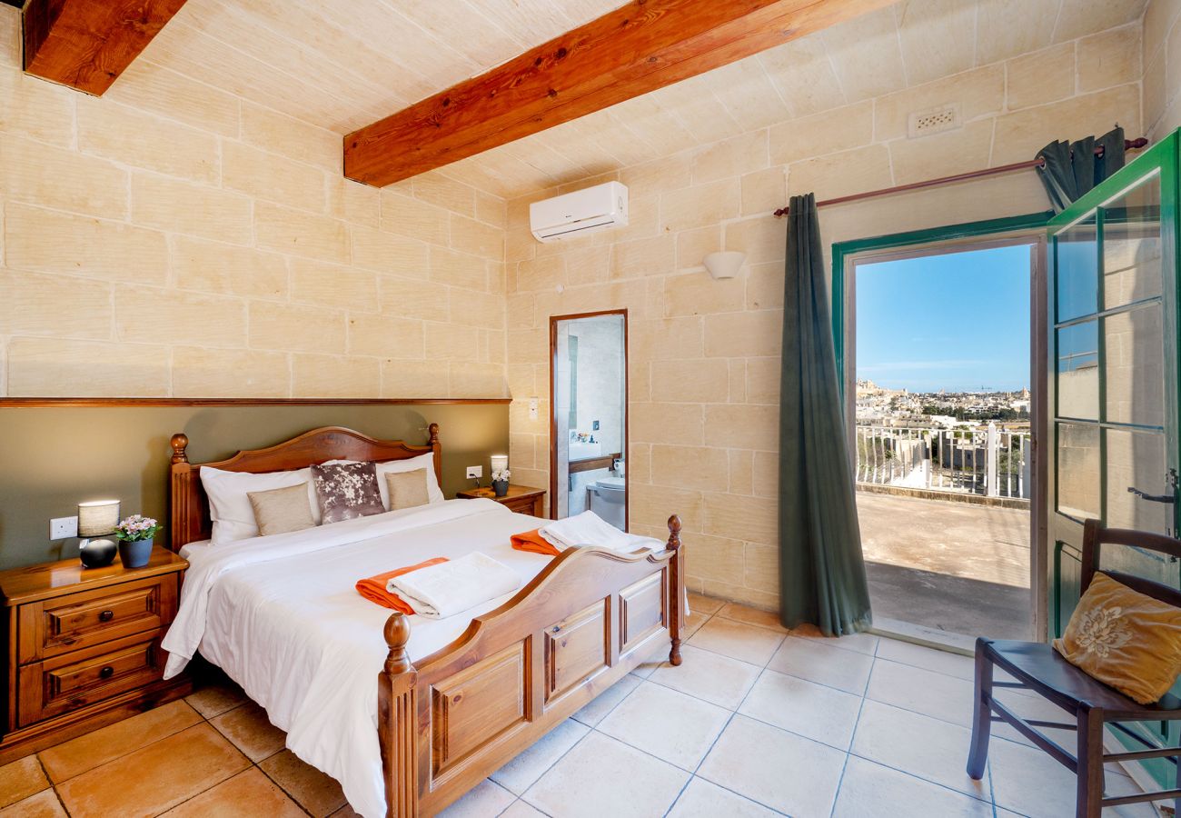 Country house in Ta' Kerċem - Ta Kalanc Holiday Home