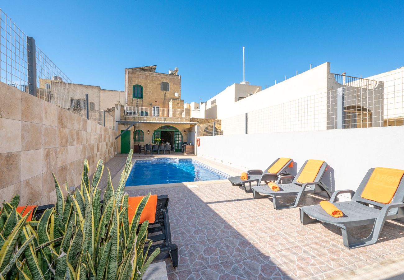 Country house in Ta' Kerċem - Ta Kalanc Holiday Home