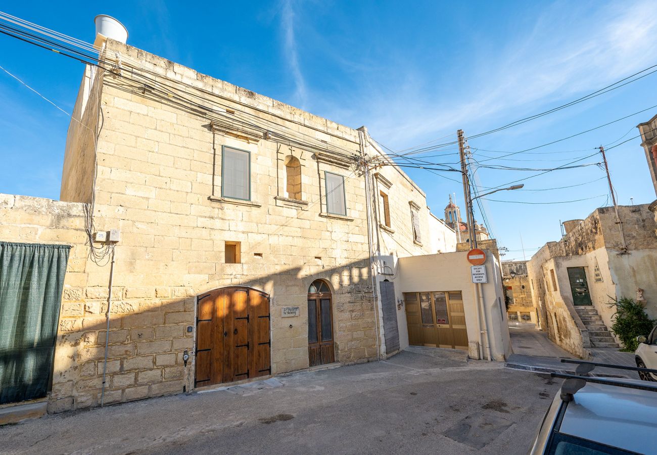 Country house in Ta' Kerċem - Ta Kalanc Holiday Home