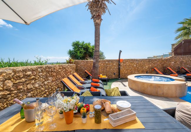 Country house in L-Għasri - Levecca 2 Holiday Home