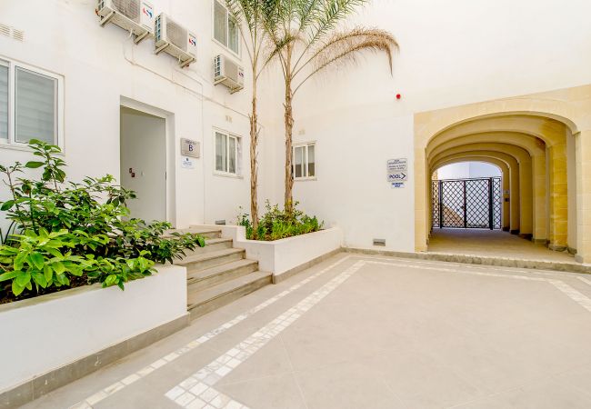 Apartment in Marsalforn - The Hillock Penthouse South B13 Apartment in Marsalforn - The Hillock Penthouse South B13