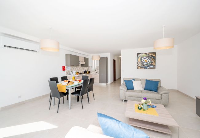 Apartment in Marsalforn - The Hillock Penthouse South B13 Apartment in Marsalforn - The Hillock Penthouse South B13