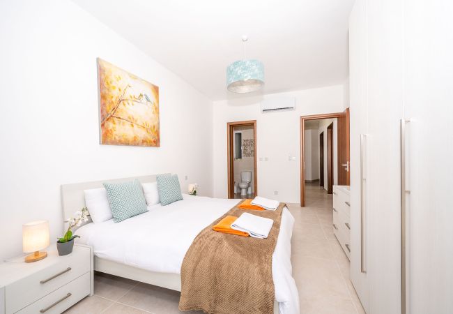 Apartment in Marsalforn - The Hillock South A11 Apartment in Marsalforn - The Hillock South A11