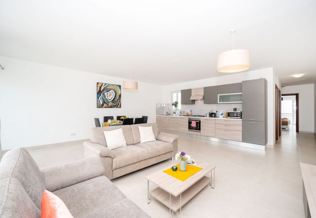Apartment in Marsalforn - The Hillock Penthouse South B14 Apartment in Marsalforn - The Hillock Penthouse South B14