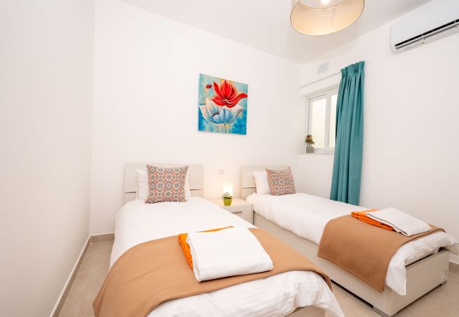 Apartment in Marsalforn - The Hillock South A12 Apartment in Marsalforn - The Hillock South A12